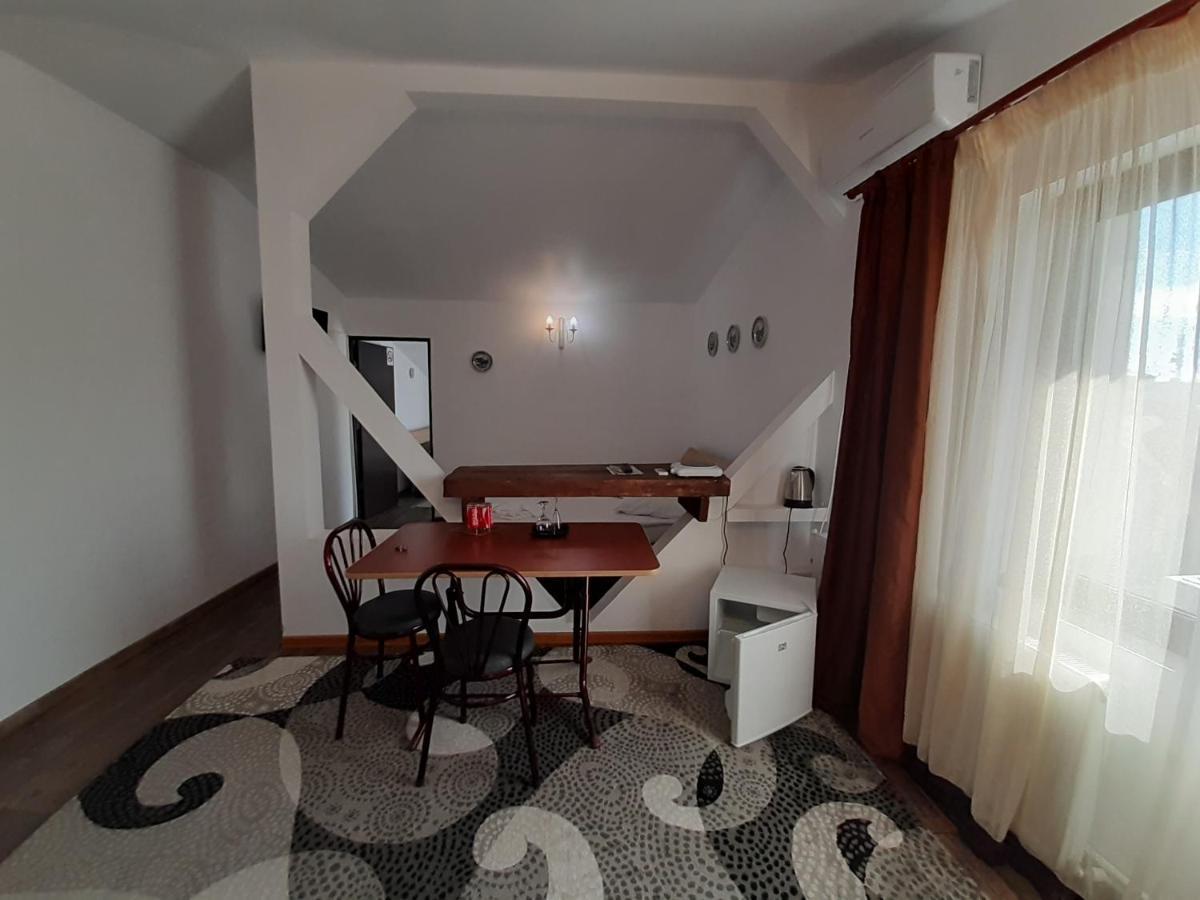 Copou Holding House Iasi Exterior photo